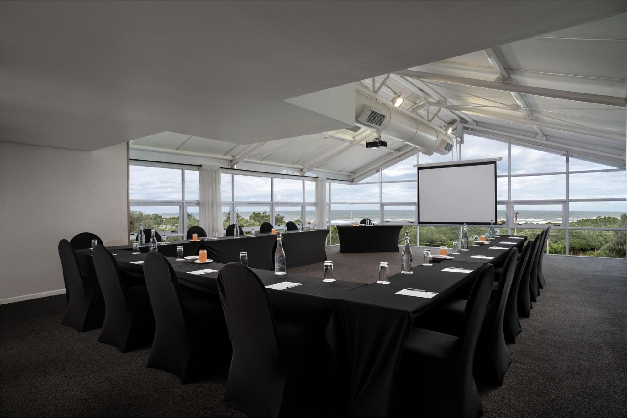 Protea Hotel By Marriott Karridene Beach Amanzimtoti Dış mekan fotoğraf