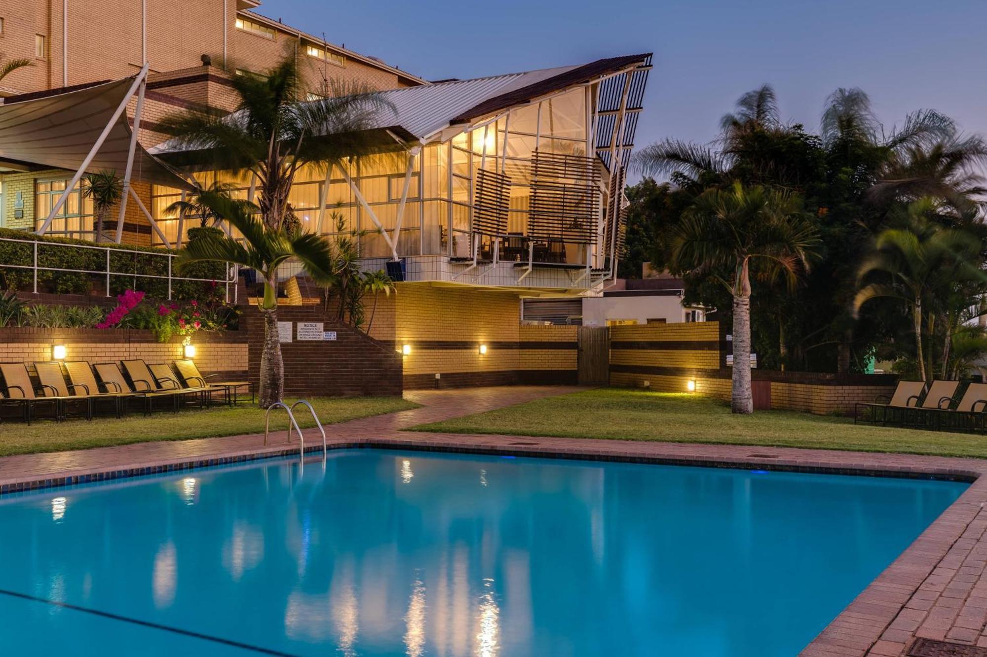 Protea Hotel By Marriott Karridene Beach Amanzimtoti Dış mekan fotoğraf