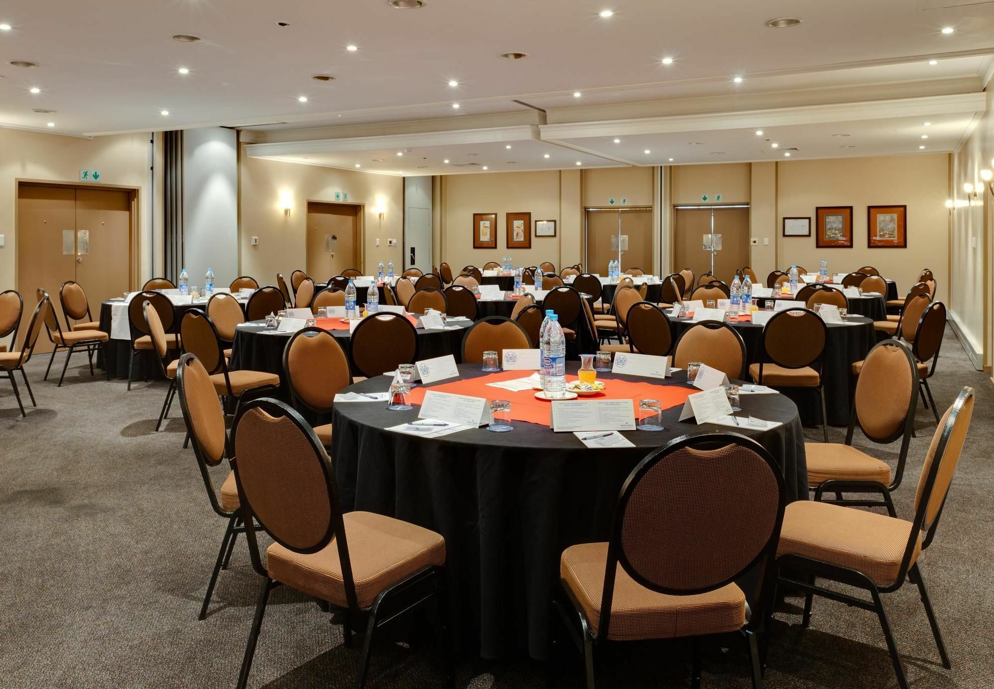 Protea Hotel By Marriott Karridene Beach Amanzimtoti Dış mekan fotoğraf