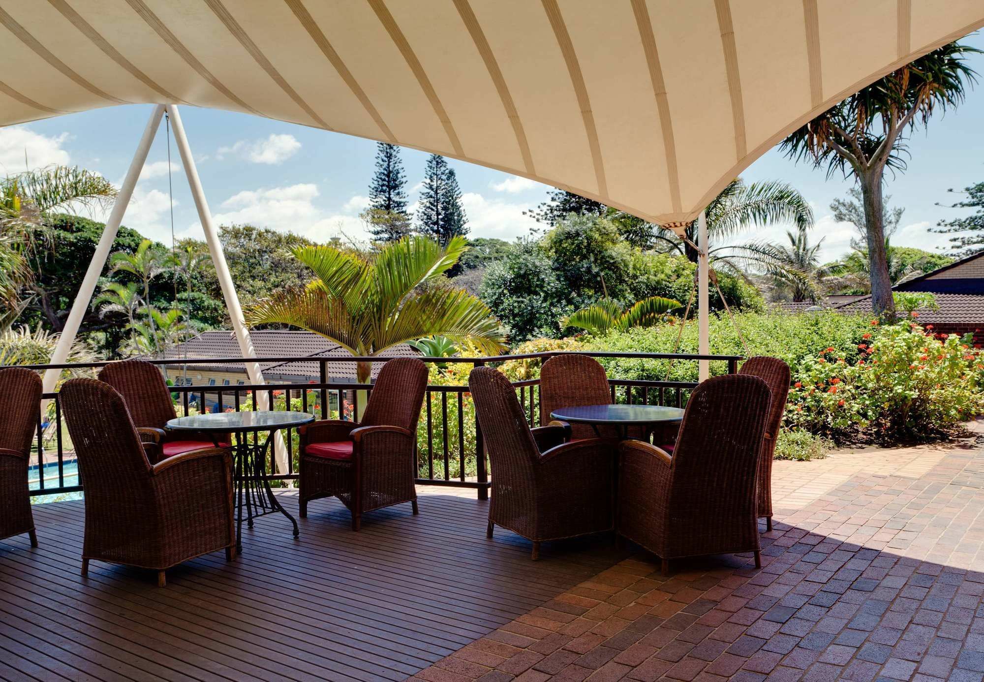 Protea Hotel By Marriott Karridene Beach Amanzimtoti Dış mekan fotoğraf