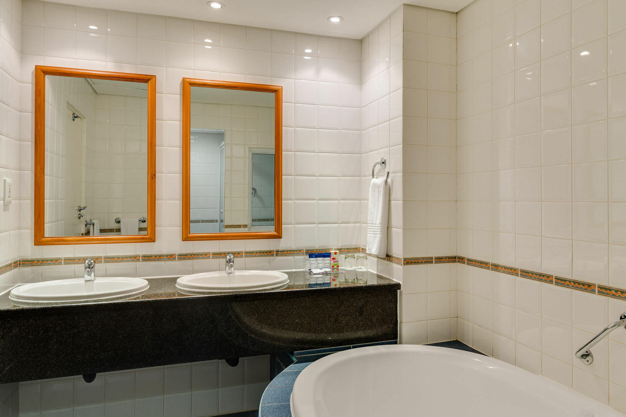 Protea Hotel By Marriott Karridene Beach Amanzimtoti Dış mekan fotoğraf