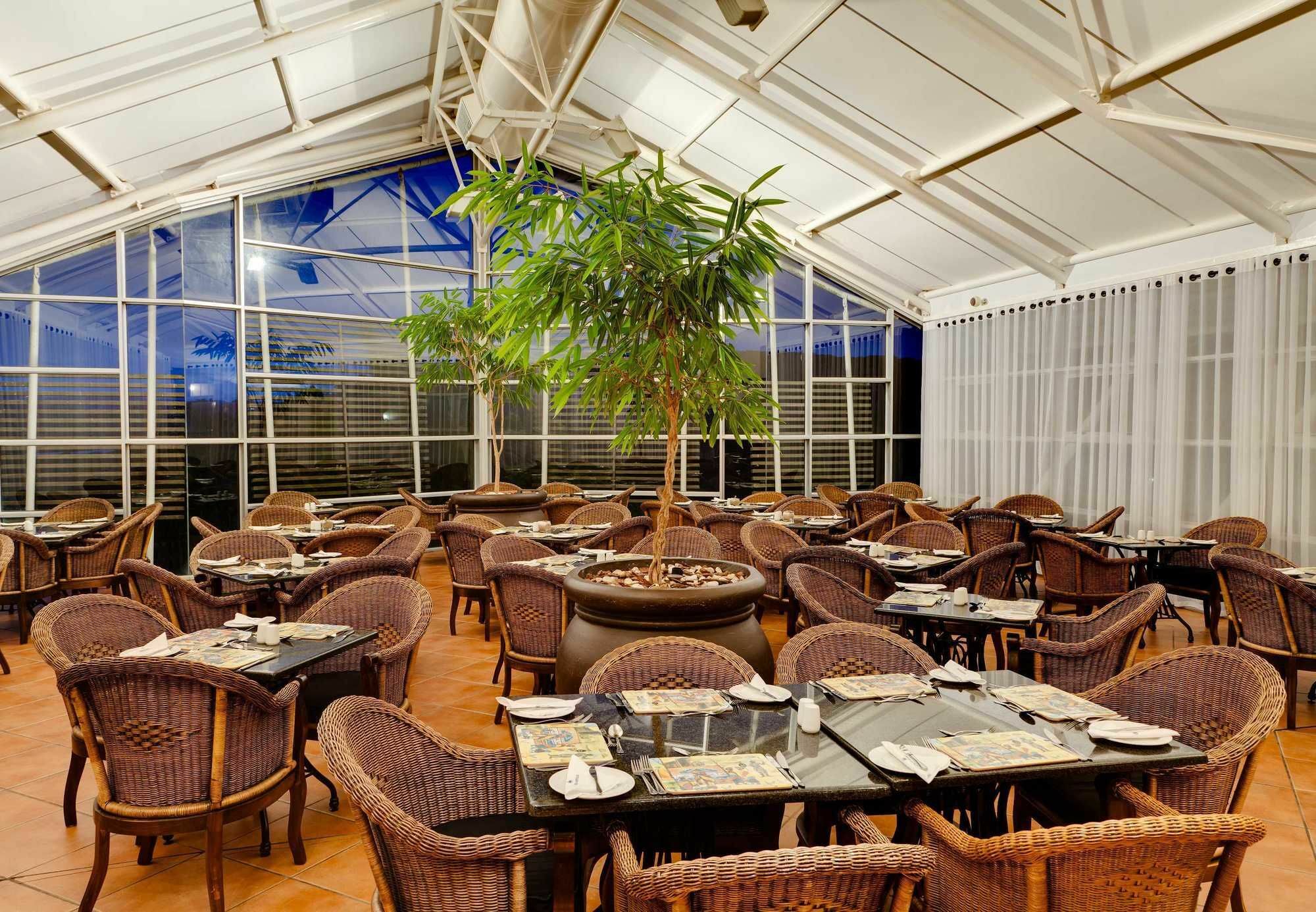 Protea Hotel By Marriott Karridene Beach Amanzimtoti Dış mekan fotoğraf